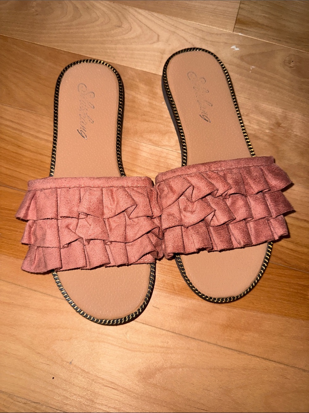 Chic Ruffled Denim Sandals sz 40  (9) like new